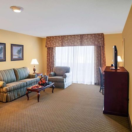 Clarion Hotel & Suites Convention Center Fredericksburg Zewnętrze zdjęcie