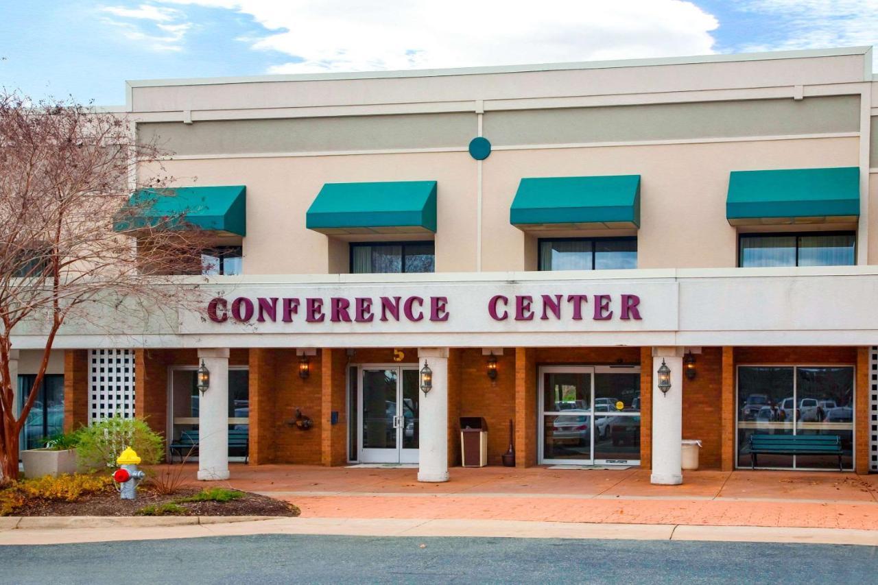 Clarion Hotel & Suites Convention Center Fredericksburg Zewnętrze zdjęcie