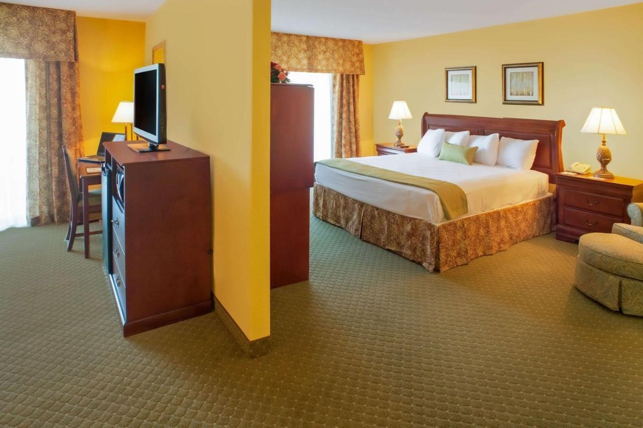 Clarion Hotel & Suites Convention Center Fredericksburg Zewnętrze zdjęcie