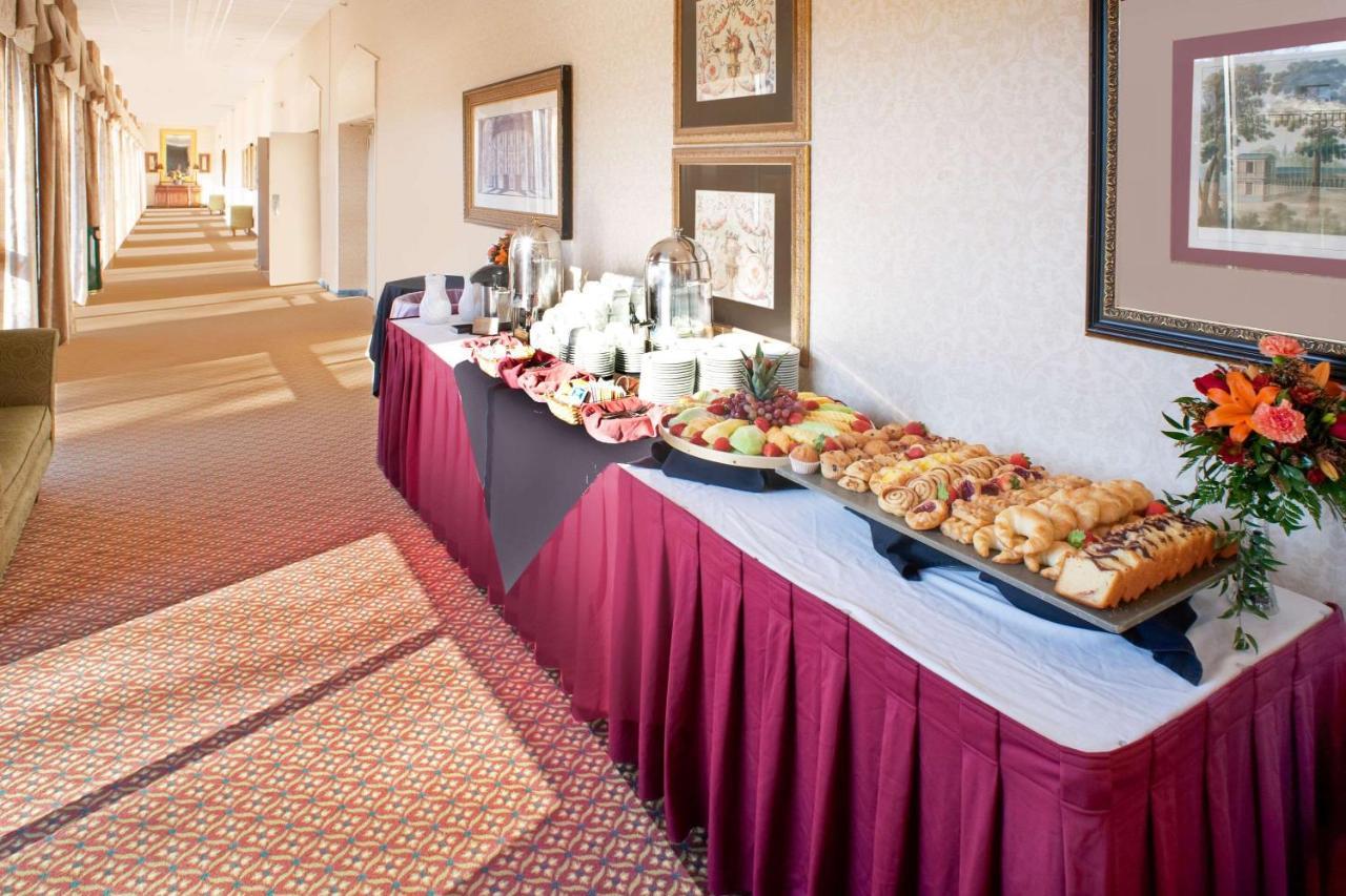 Clarion Hotel & Suites Convention Center Fredericksburg Zewnętrze zdjęcie