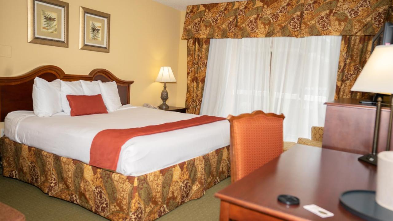 Clarion Hotel & Suites Convention Center Fredericksburg Zewnętrze zdjęcie