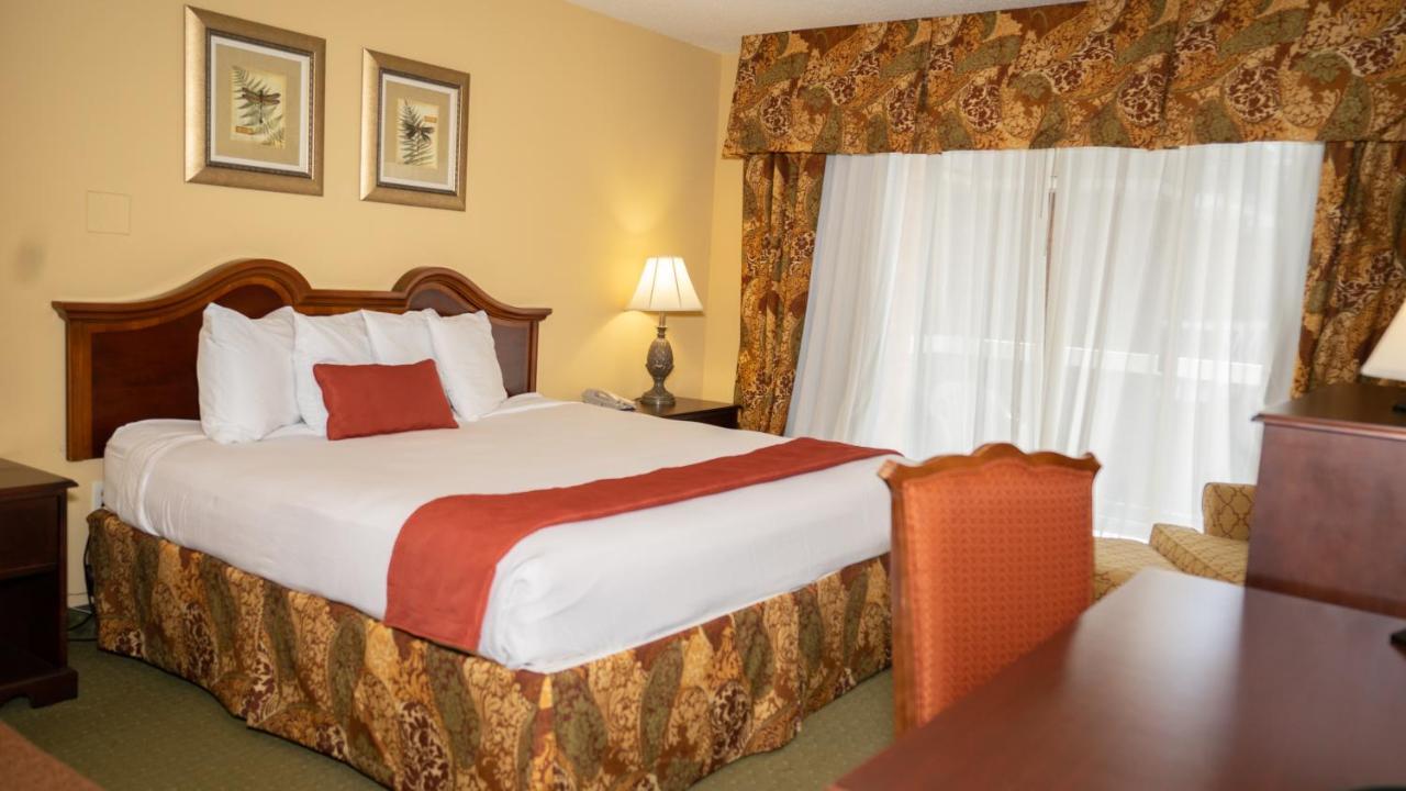 Clarion Hotel & Suites Convention Center Fredericksburg Zewnętrze zdjęcie