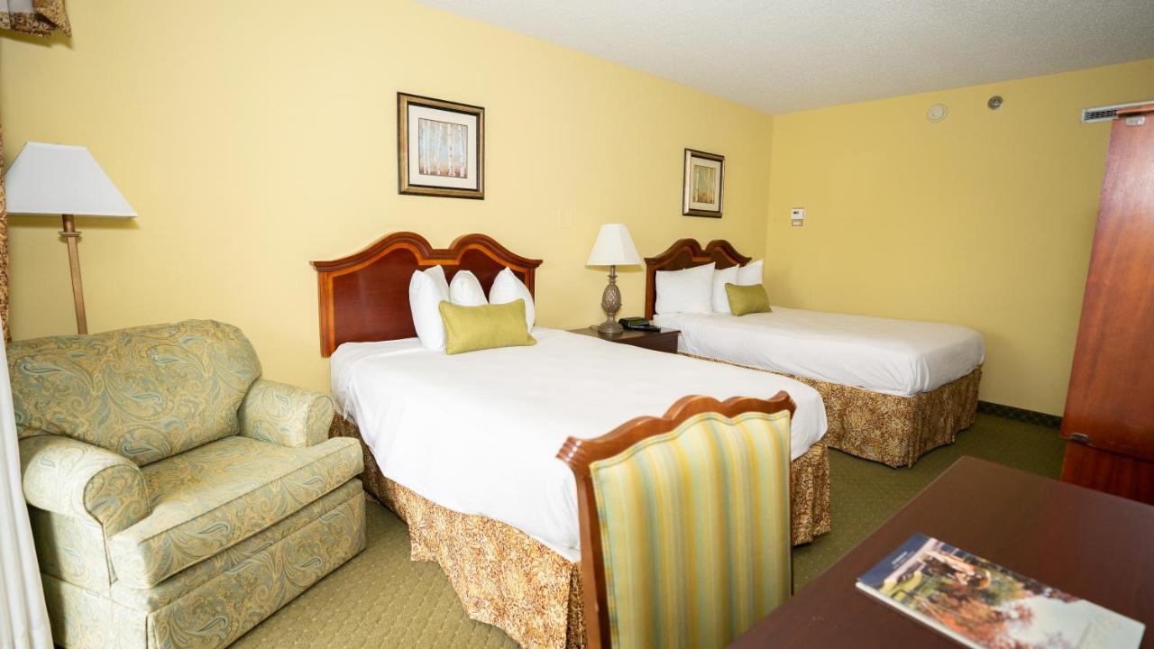 Clarion Hotel & Suites Convention Center Fredericksburg Zewnętrze zdjęcie